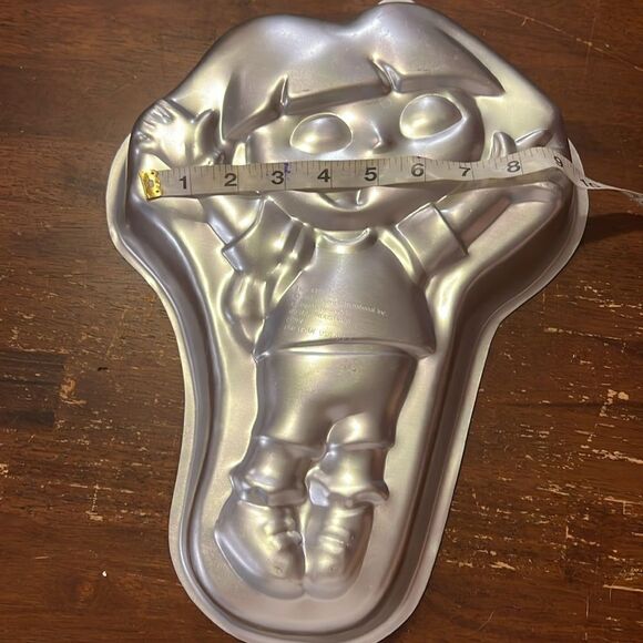 Wilton Cake Pan 2003 Dora the Explorer - Picture 4 of 4